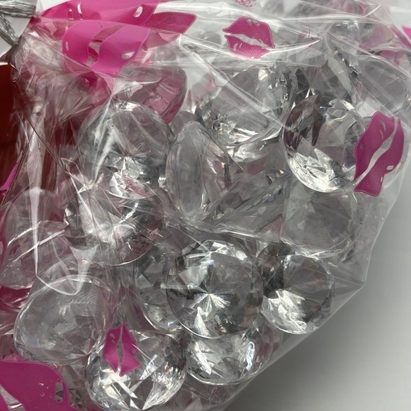 Acrylic Diamond Confetti - Picture 5 of 5